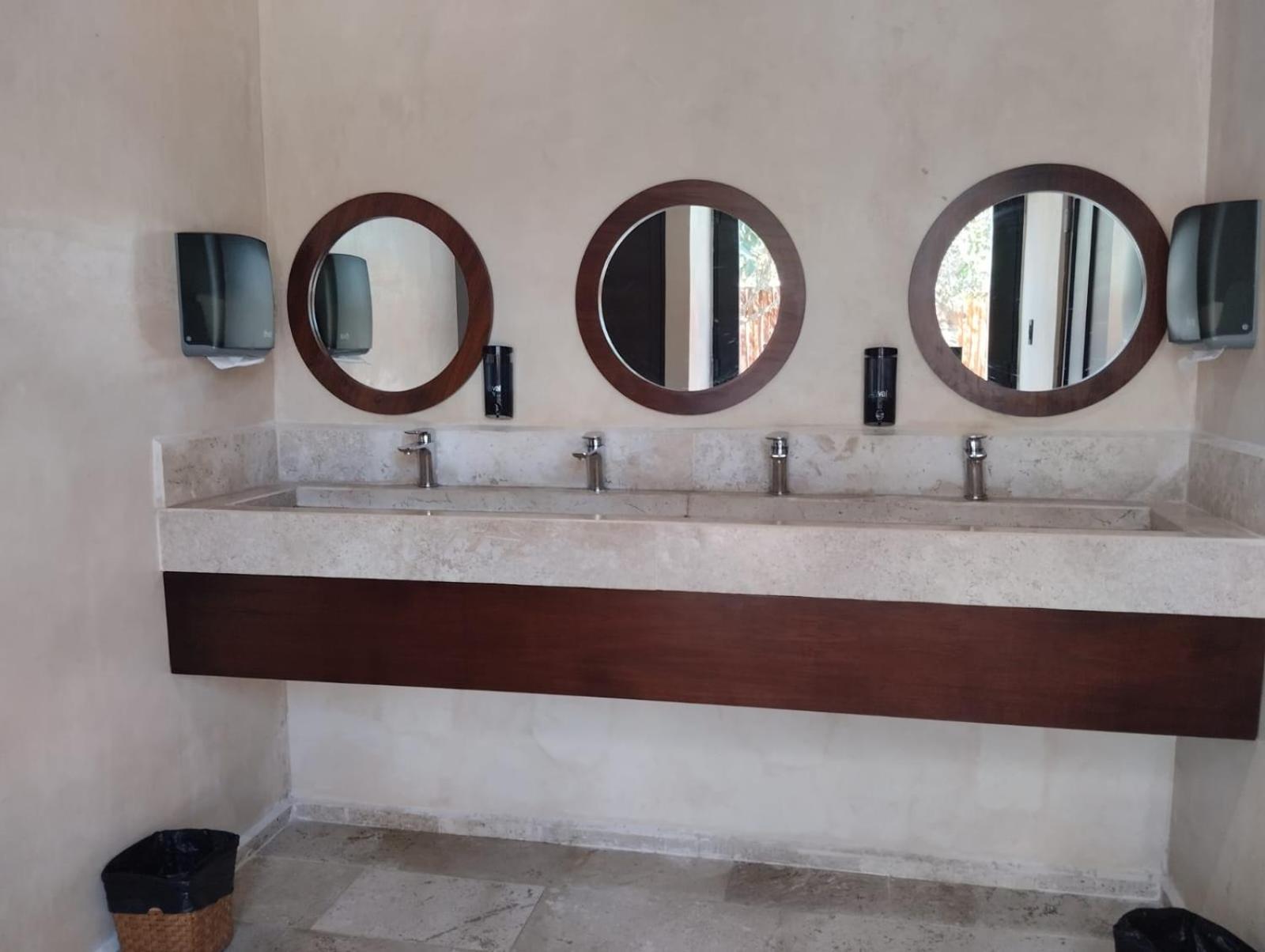 Totem Beach Club سيليستون المظهر الخارجي الصورة